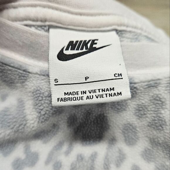Nike Leopard Print Fleece Crewneck White Womens Small Sportswear Athliesure - Picture 10 of 11